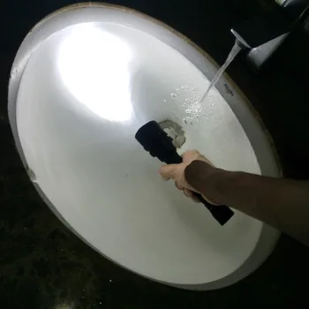Profesional rezistent la apa Scufundări lanterna Lanterna T6 200m sub apă Scufundări Lanterna IPX-8 Dive Lumina Folosind 18650