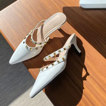 Femei Papuci pentru Exterior Purta 2020 Nou cu toc Înalt Nit a Subliniat Stiletto la Modă Baotou Pantofi de Vară Papuci