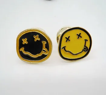 10buc/ lot moda bijuterii accesorii de email metal smiley broșă pin
