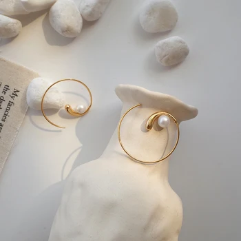 Noi de Design la Modă de Aur de Metal Curbat Spirală Cerc Geometric Rotund Perla Mare Hoop Cercei pentru Femei Fata