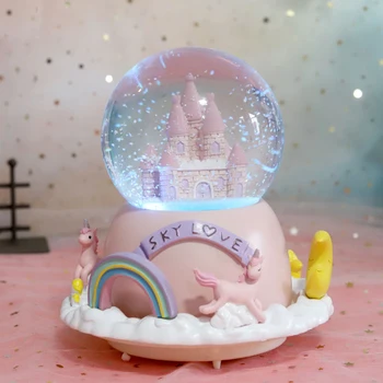 Rotație De Zăpadă Muzica House Cutie De Rășină Castelul Unicorn Glob De Cristal Luminos Cu Fulg De Nea Fantezie Zână Muzica Cutie Cadou