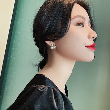 2020 nou clasic geometrice triunghi Cercei Moda coreeană bijuterii femei Sexy femei temperament petrecere Cercei